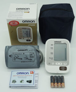 Máy đo huyết áp bắp tay điện tử Omrom HEM-JPN600 ( Tặng kèm bộ đổi nguồn)